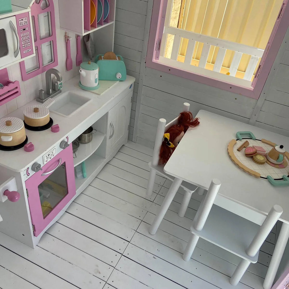 Little Lux Pixie Paradise with Kitchen