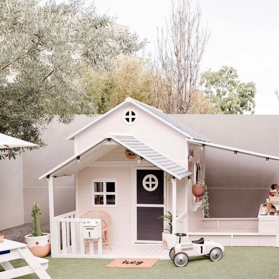 Little Lux Cubby with Kitchen