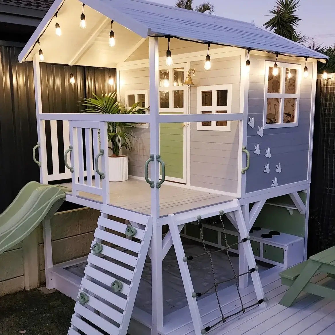 Little Lux Dinosaur Discovery Den with Kitchen